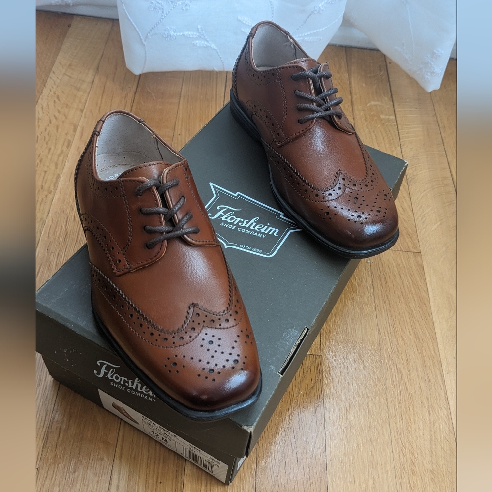 NWT Florsheim Kids Dress Shoes. Cognac Reveal Wing Jr. Size 12M Brand New in box
